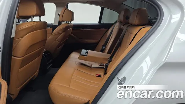 BMW 5 серии 2021 thumb 12