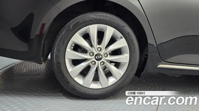 Kia K5 2017 thumb 5