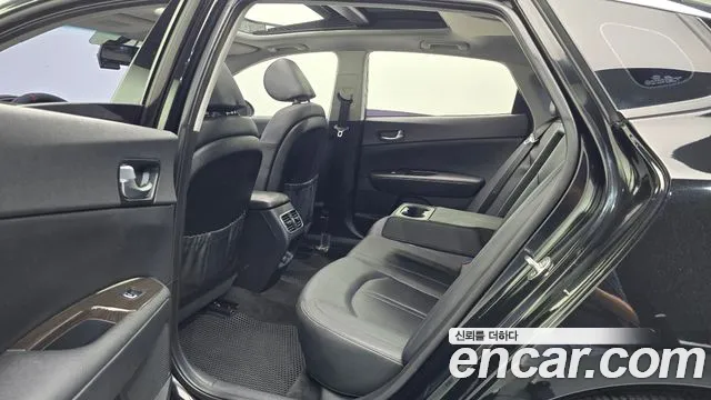 Kia K5 2017 thumb 12