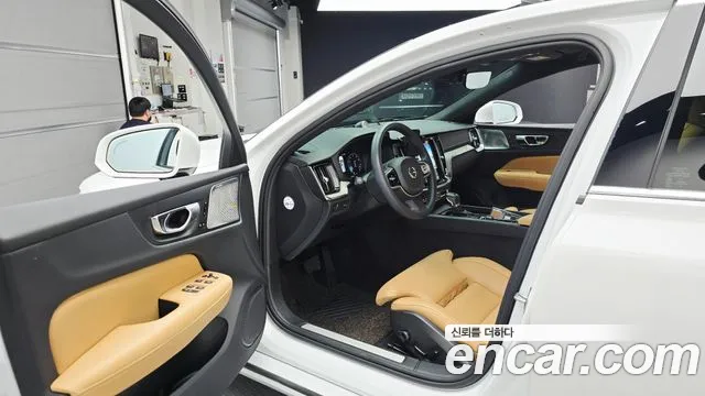 Volvo S60 2019 thumb 10