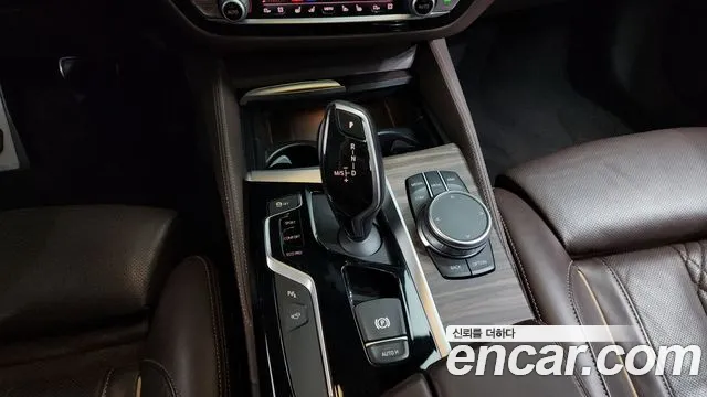 BMW 5 серии 2020 thumb 9