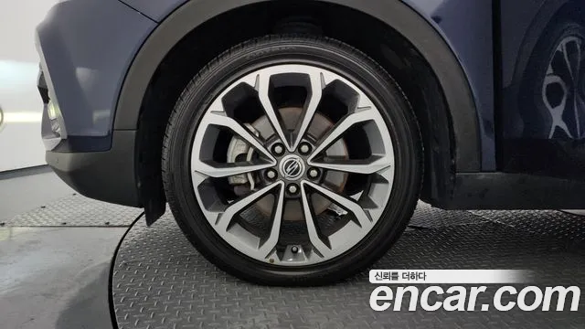 KG_Mobility_Ssangyong TIBOLI 2017 thumb 5