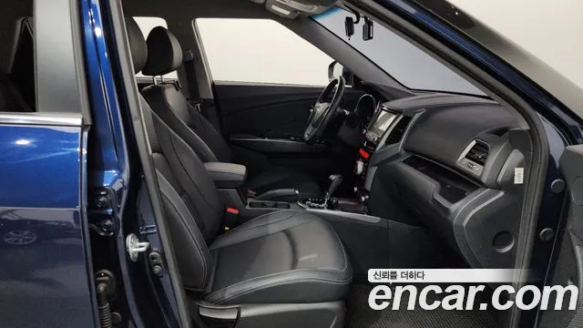 KG_Mobility_Ssangyong TIBOLI 2017 thumb 11