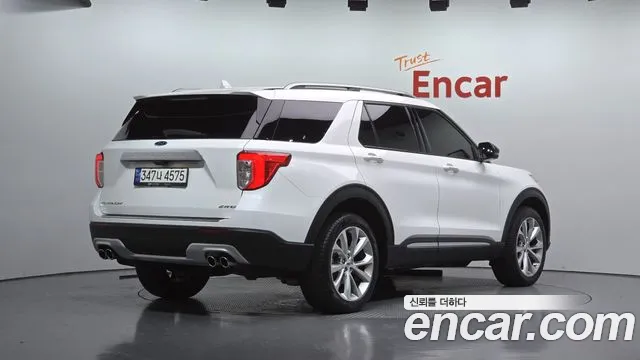 Ford Explorer 2022 thumb 2