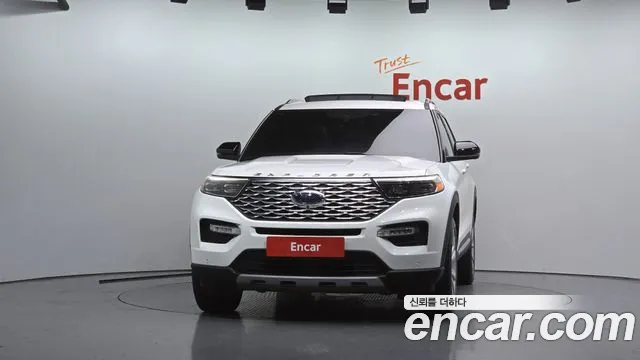 Ford Explorer 2022 thumb 3