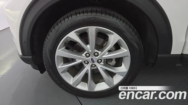 Ford Explorer 2022 thumb 5