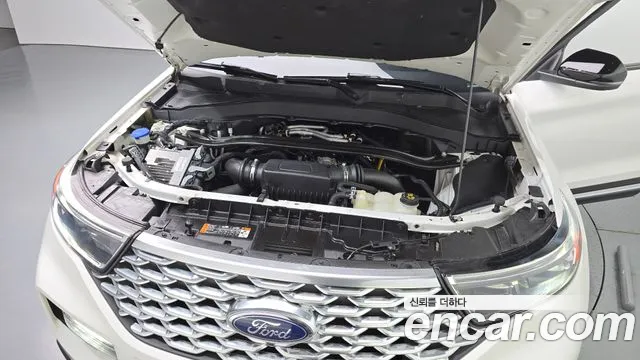 Ford Explorer 2022 thumb 6