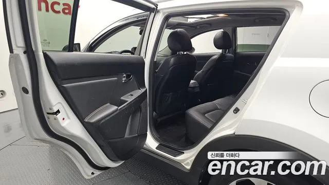 Kia Sportage 2011 thumb 12