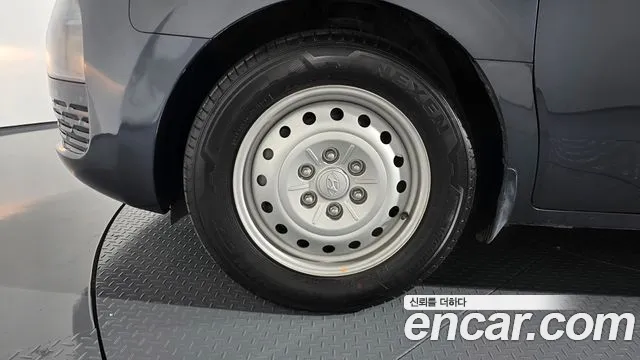 Hyundai Staria 2022 thumb 5