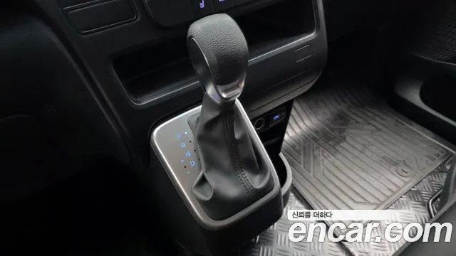 Hyundai Staria 2022 thumb 9