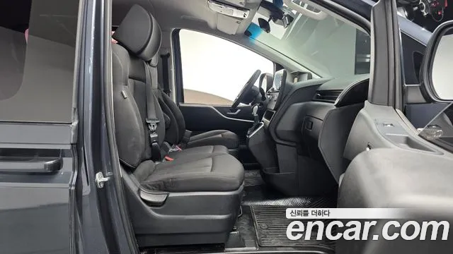 Hyundai Staria 2022 thumb 11