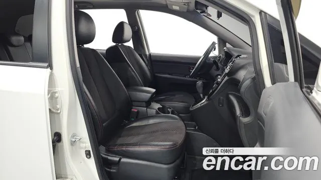 Kia Carens 2009 thumb 10