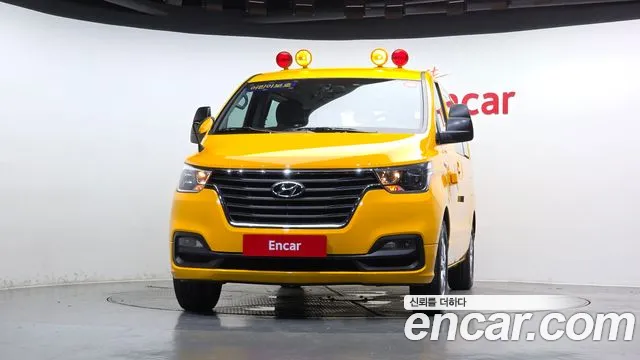 Hyundai Starex 2020 thumb 3