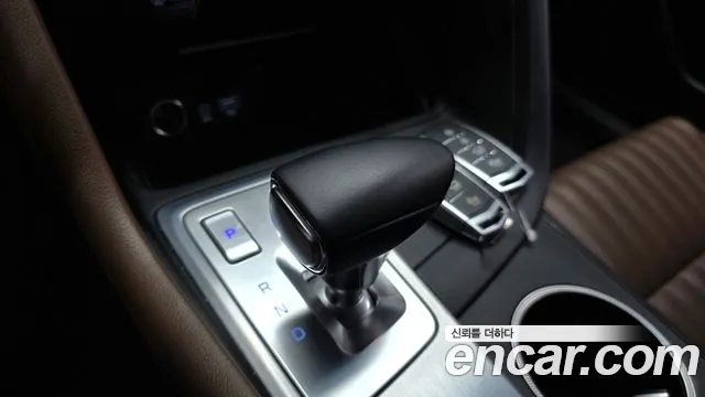 Genesis G70 2020 thumb 9