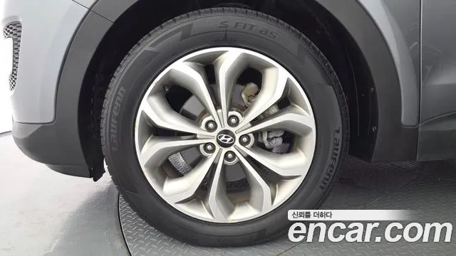 Hyundai Santa Fe 2013 thumb 5