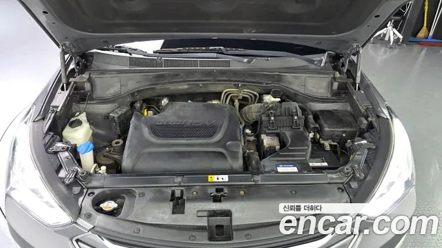 Hyundai Santa Fe 2013 thumb 6