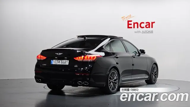 Genesis G80 2019 thumb 2