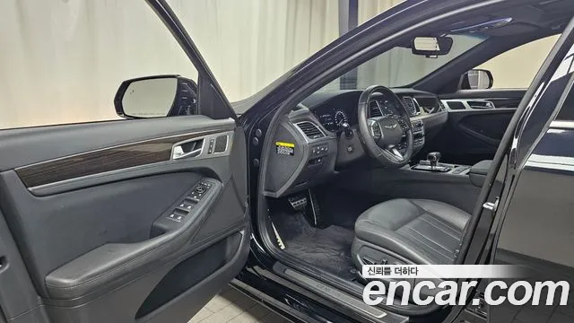 Genesis G80 2019 thumb 10
