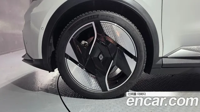 Renault Scenic 2025 thumb 5