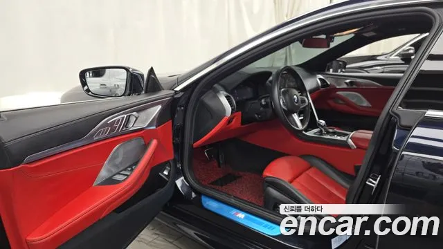 BMW 8 серии 2021 thumb 10