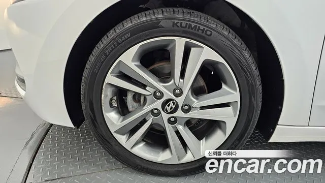 Hyundai Avante 2018 thumb 4