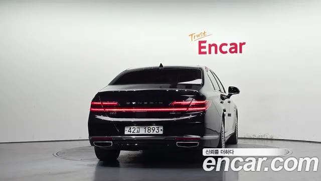 Genesis G90 2019 thumb 4