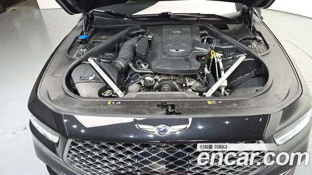 Genesis G90 2019 thumb 6