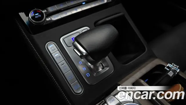Genesis G90 2019 thumb 9