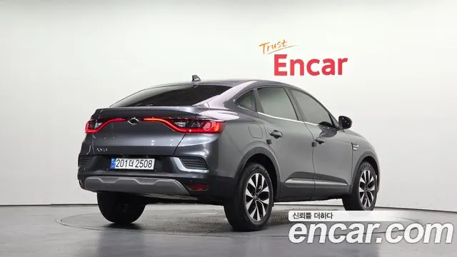 Renault Arkana 2022 thumb 2