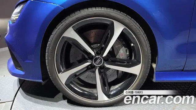 Audi RS7 2015 thumb 5