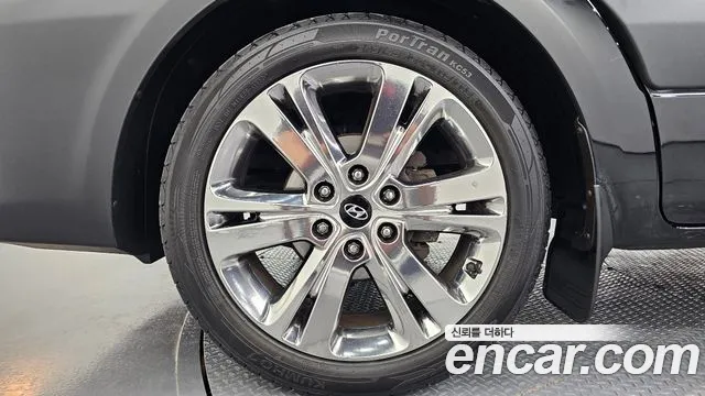 Hyundai Staria 2021 thumb 5