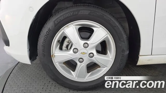Chevrolet Spark 2017 thumb 5