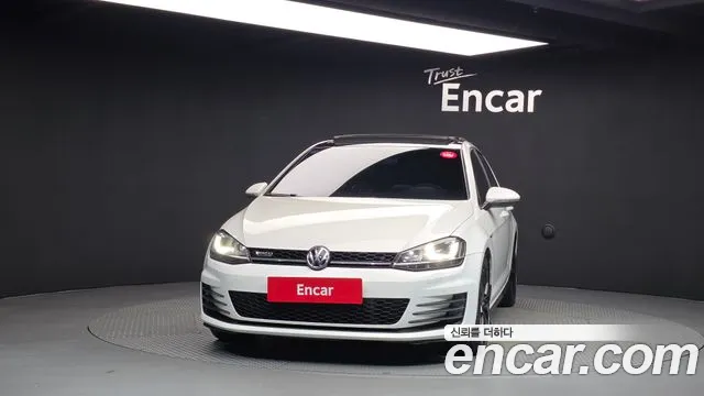 Volkswagen Golf Sportsvan 2016 thumb 3