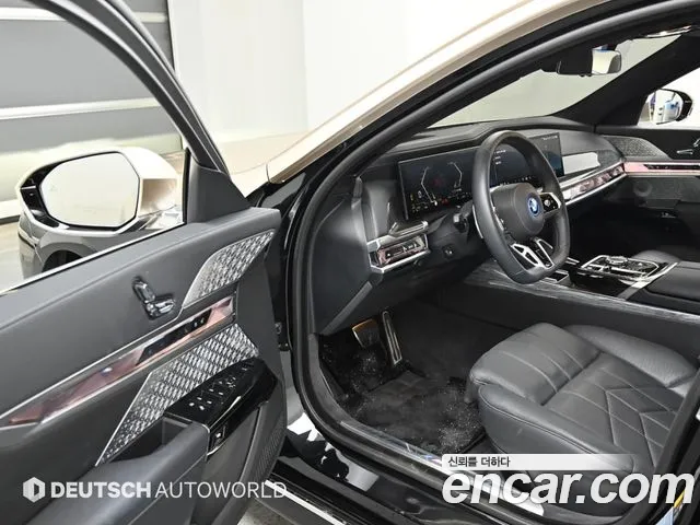 BMW 7 серии 2025 thumb 12