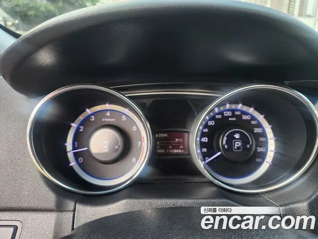 Hyundai Sonata 2010 thumb 8