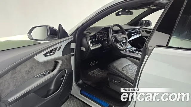 Audi Q8 2022 thumb 10