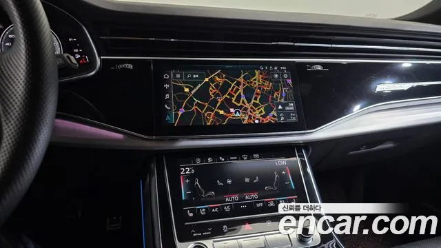 Audi Q8 2022 thumb 12