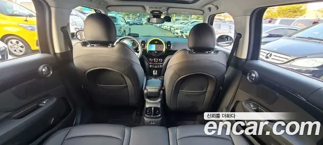 Mini Countryman 2023 thumb 6