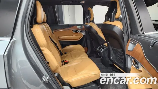Volvo XC90 2019 thumb 11