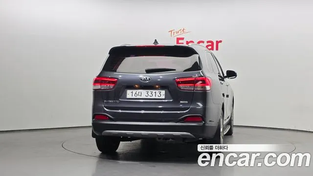 Kia Sorento 2017 thumb 4