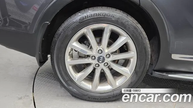 Kia Sorento 2017 thumb 5
