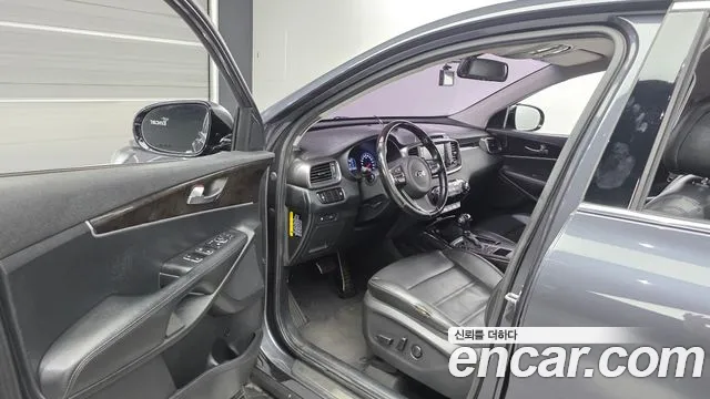 Kia Sorento 2017 thumb 10