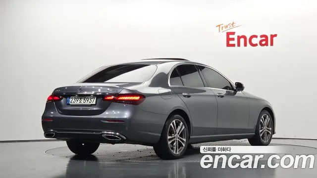 Mercedes-Benz E-Класс 2021 thumb 2