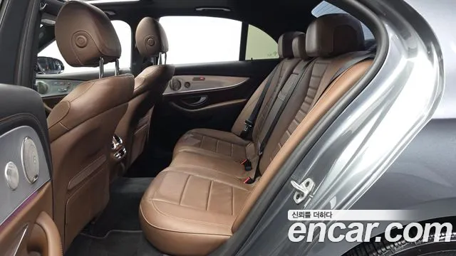 Mercedes-Benz E-Класс 2021 thumb 12