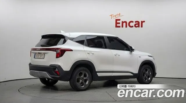 Kia Seltos 2022 thumb 2