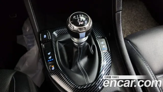 Hyundai Veloster 2020 thumb 9