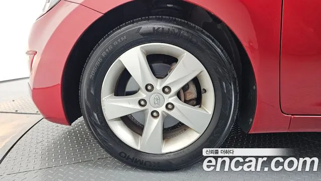 Hyundai Avante 2010 thumb 5