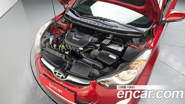 Hyundai Avante 2010 thumb 6