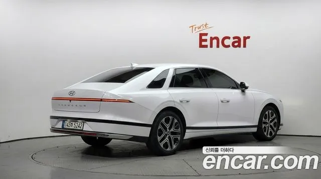Hyundai Grandeur 2023 thumb 2