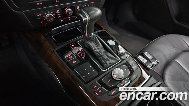 Audi A6 2014 thumb 9